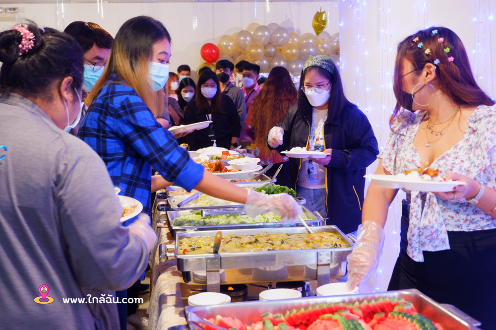 ร้านรับจัดบุฟเฟ่ต์งานเลี้ยงนอกสถานที่ ใกล้ฉัน